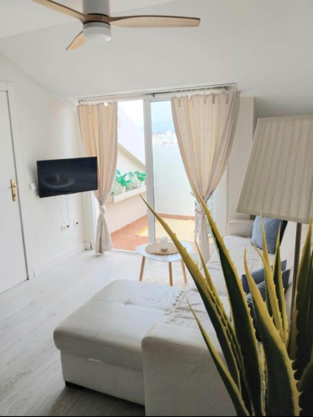 New City Penthouse Near Beach With Sunny Balcony Fuengirola Dış mekan fotoğraf