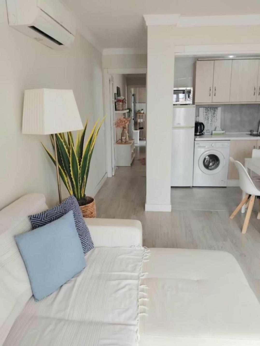 New City Penthouse Near Beach With Sunny Balcony Fuengirola Dış mekan fotoğraf